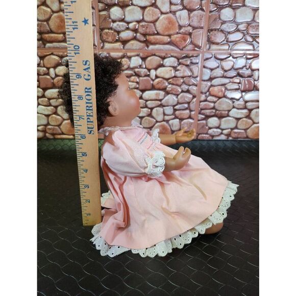 Ashton Drake Brianne 10'' porcelain doll - Picture 5 of 8